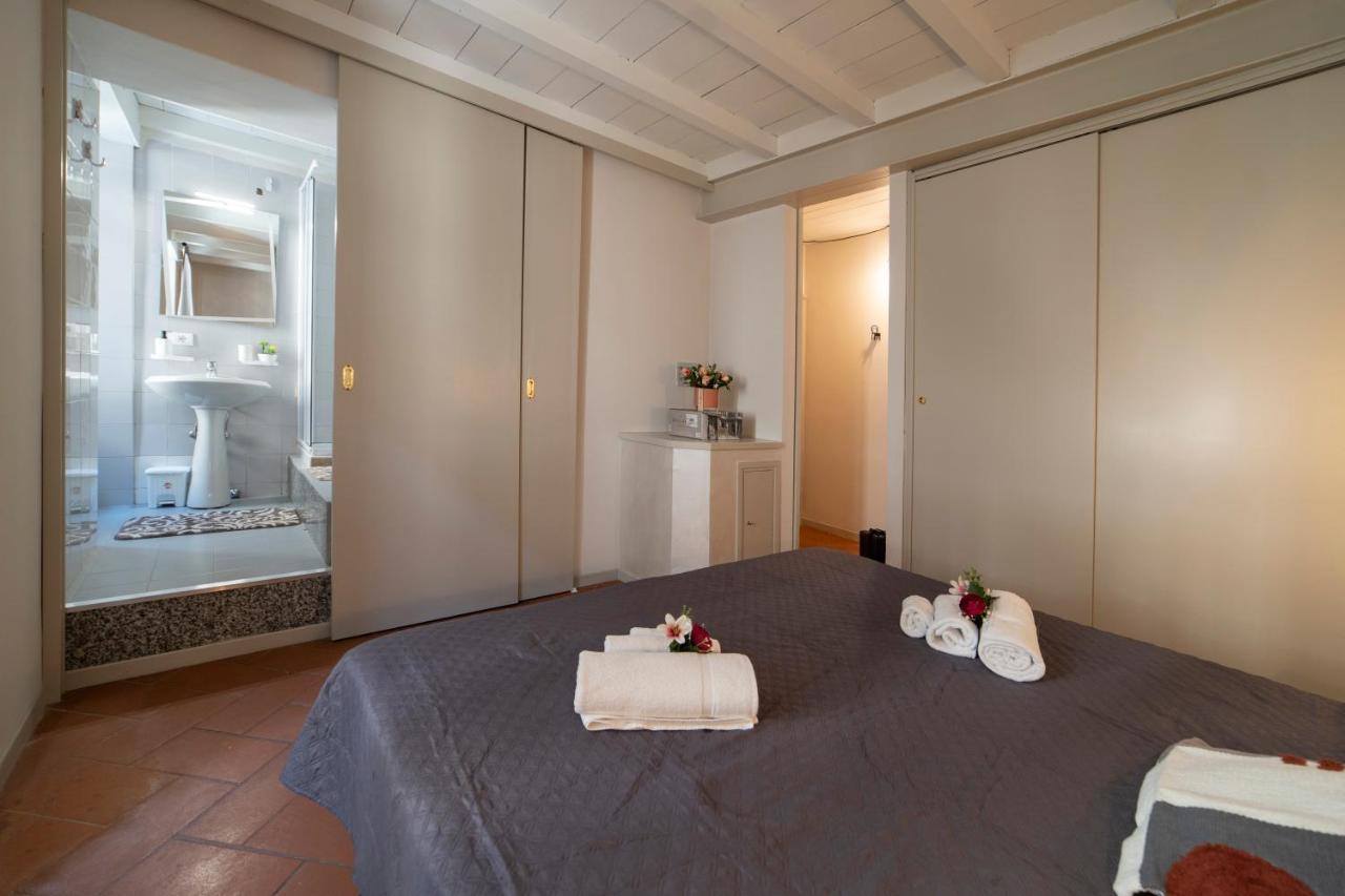 Homo Homini Lupus Apartment Brescia Luaran gambar