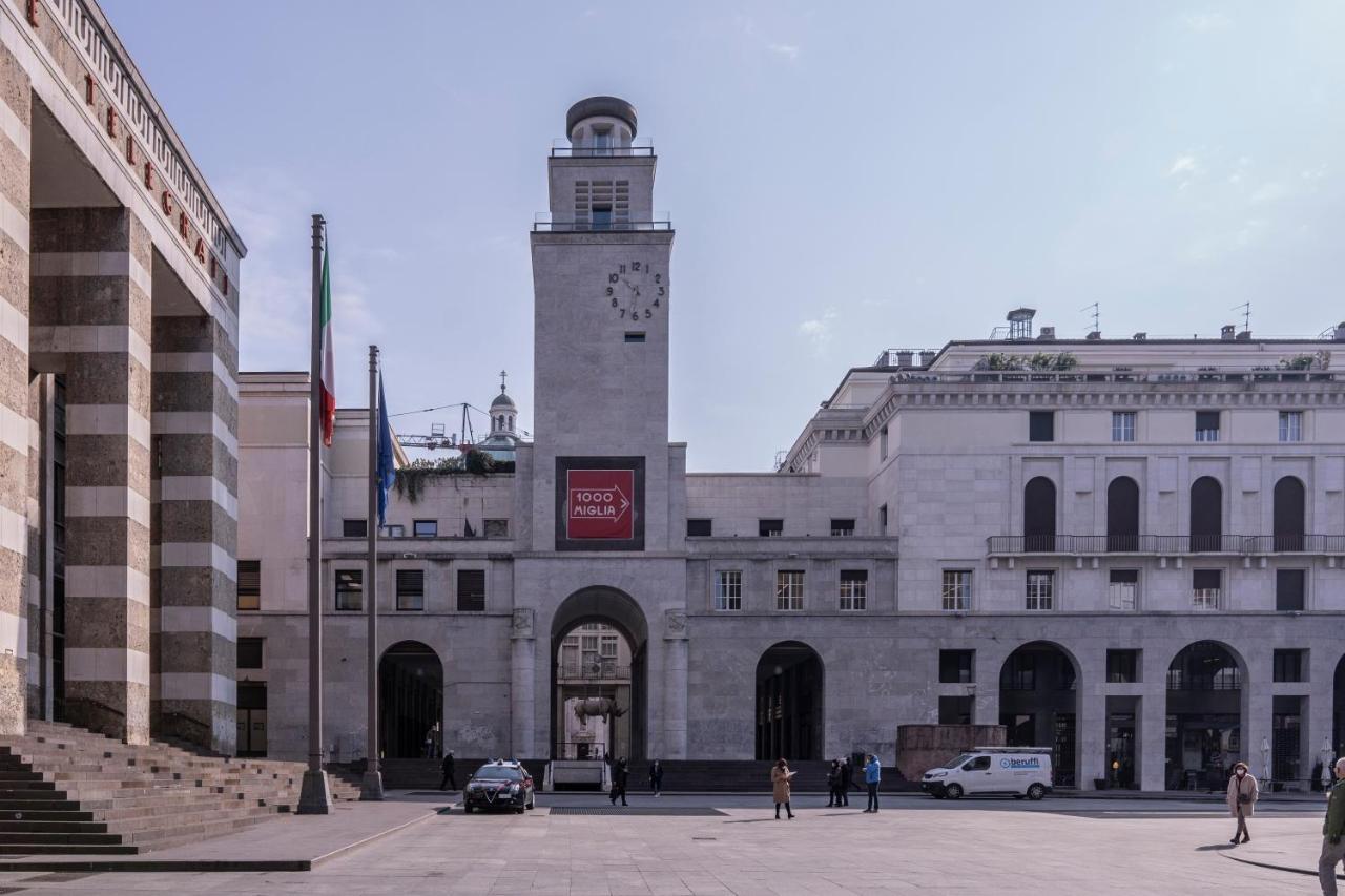 Homo Homini Lupus Apartment Brescia Luaran gambar